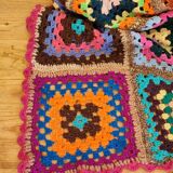 Plaid vintage au crochet multicolore motif granny