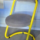 2 Chaises en métal jaune des années 70