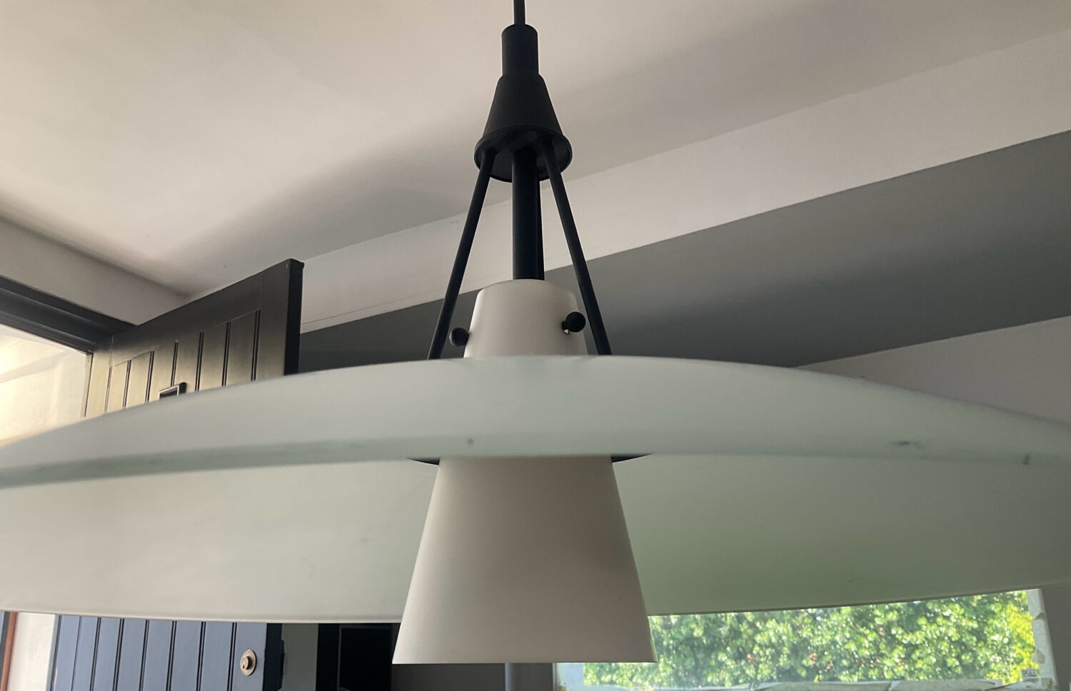 Postmodern Helestra Leuchten pendant light in opaline and frosted glass