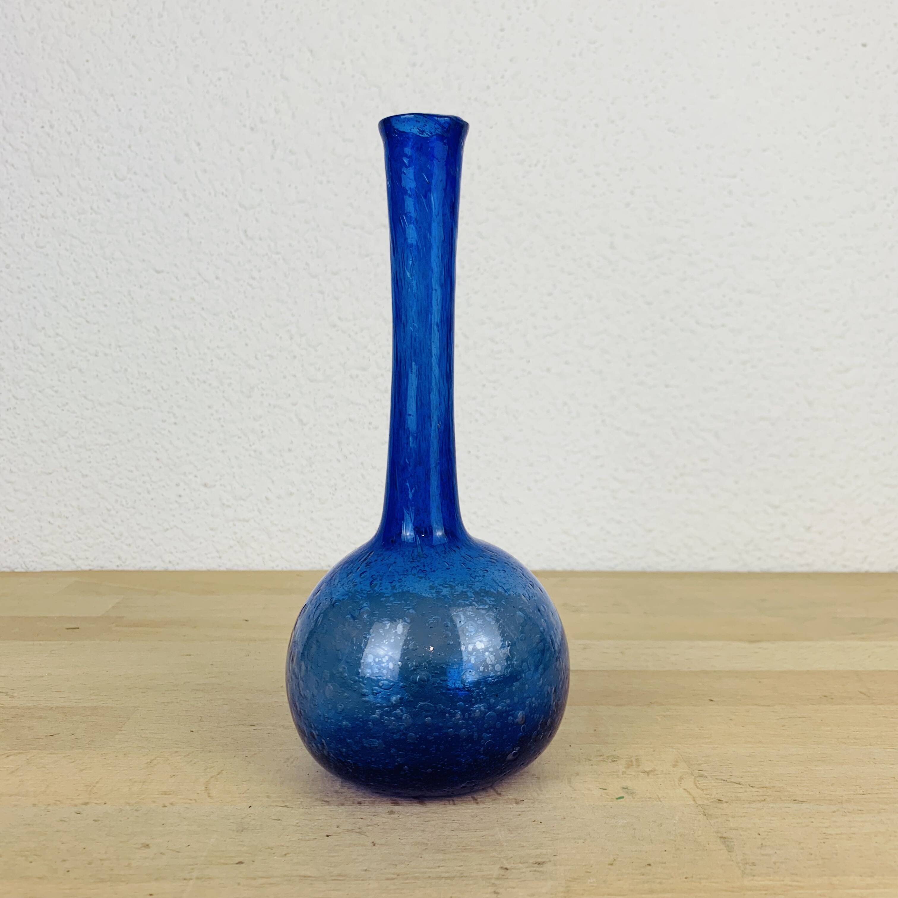 Blue bubbled glass soliflore vase