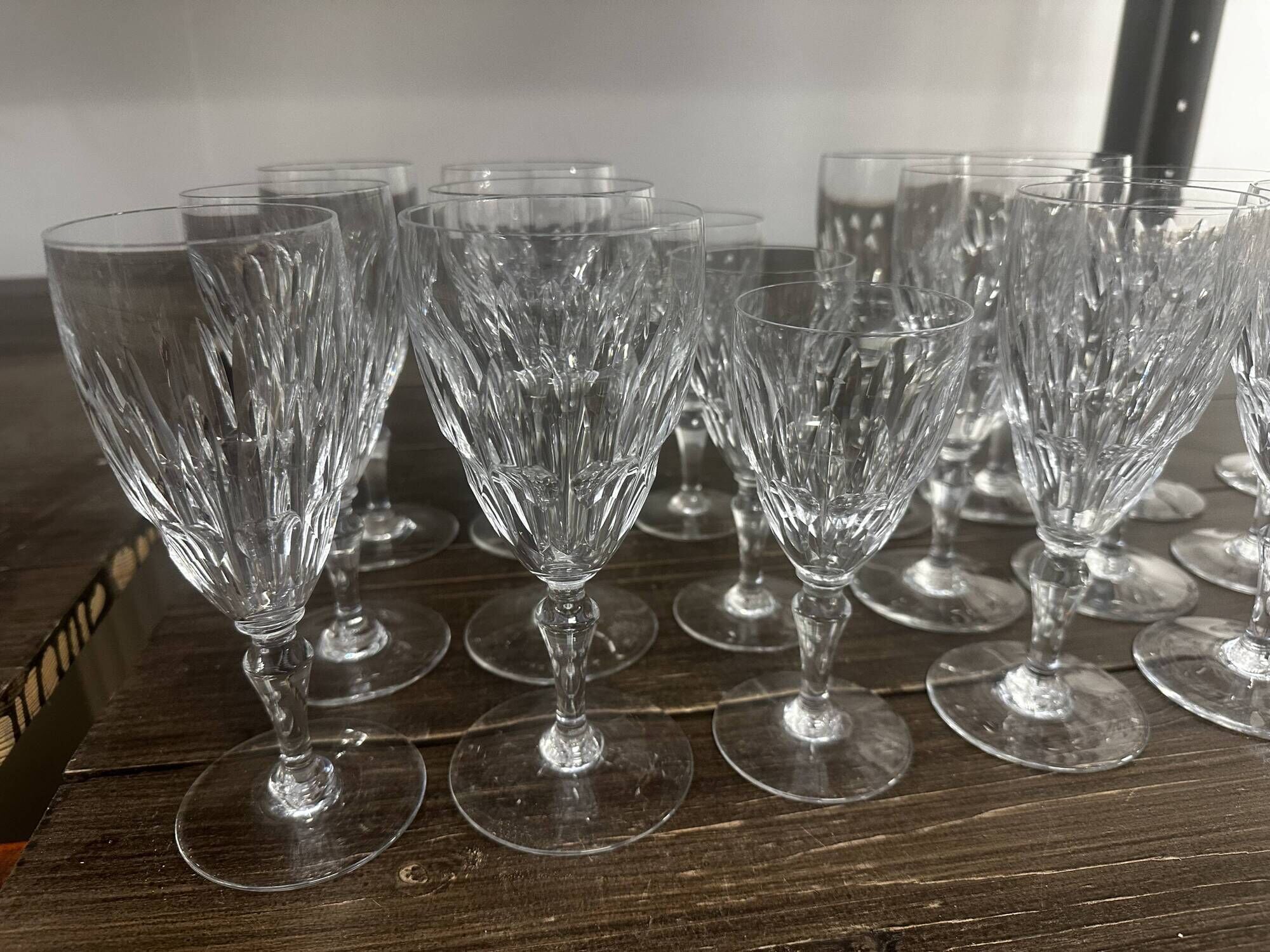 Service 24 old Baccarat glasses Deauville model