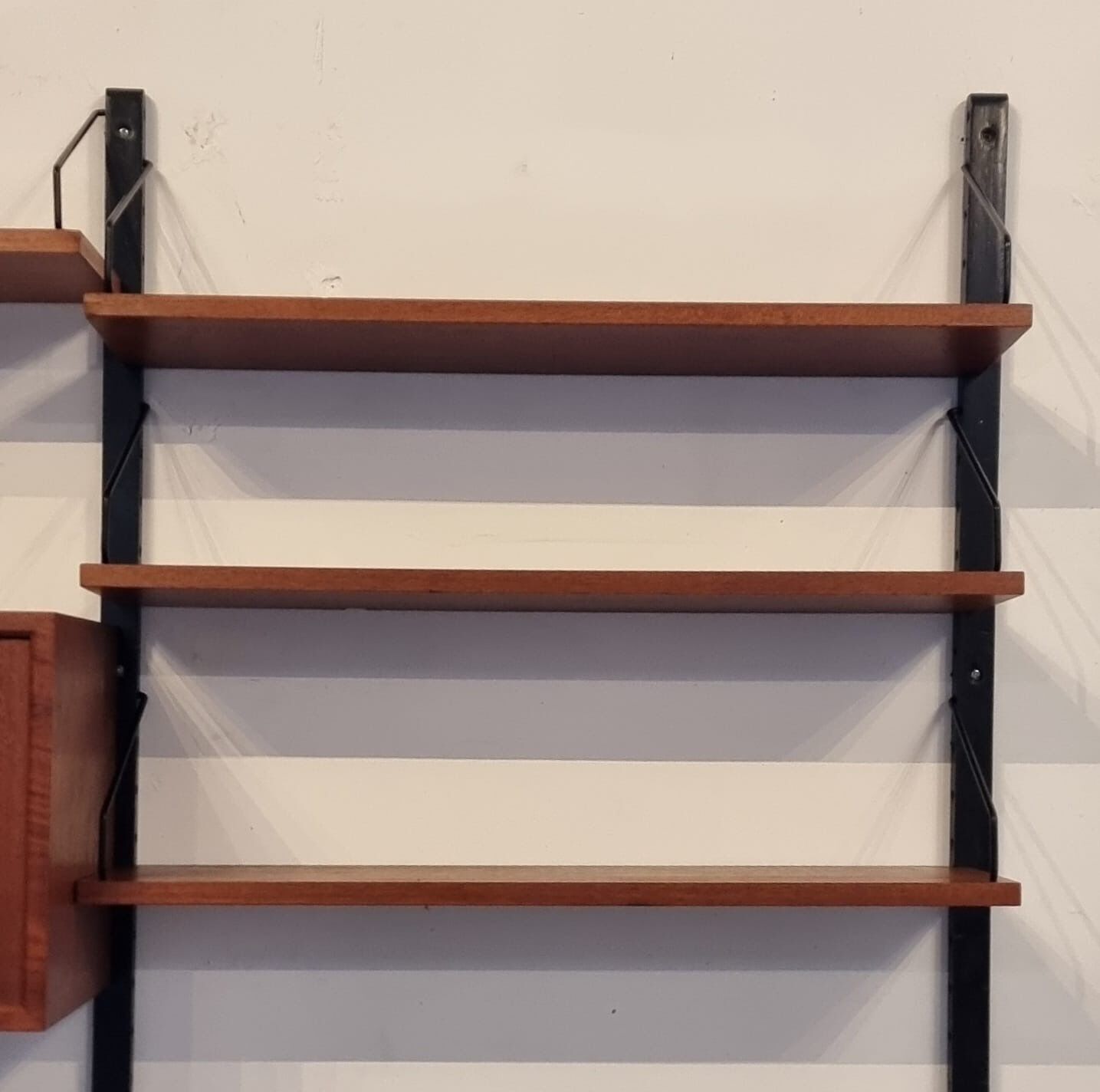 Système mural Cadovius