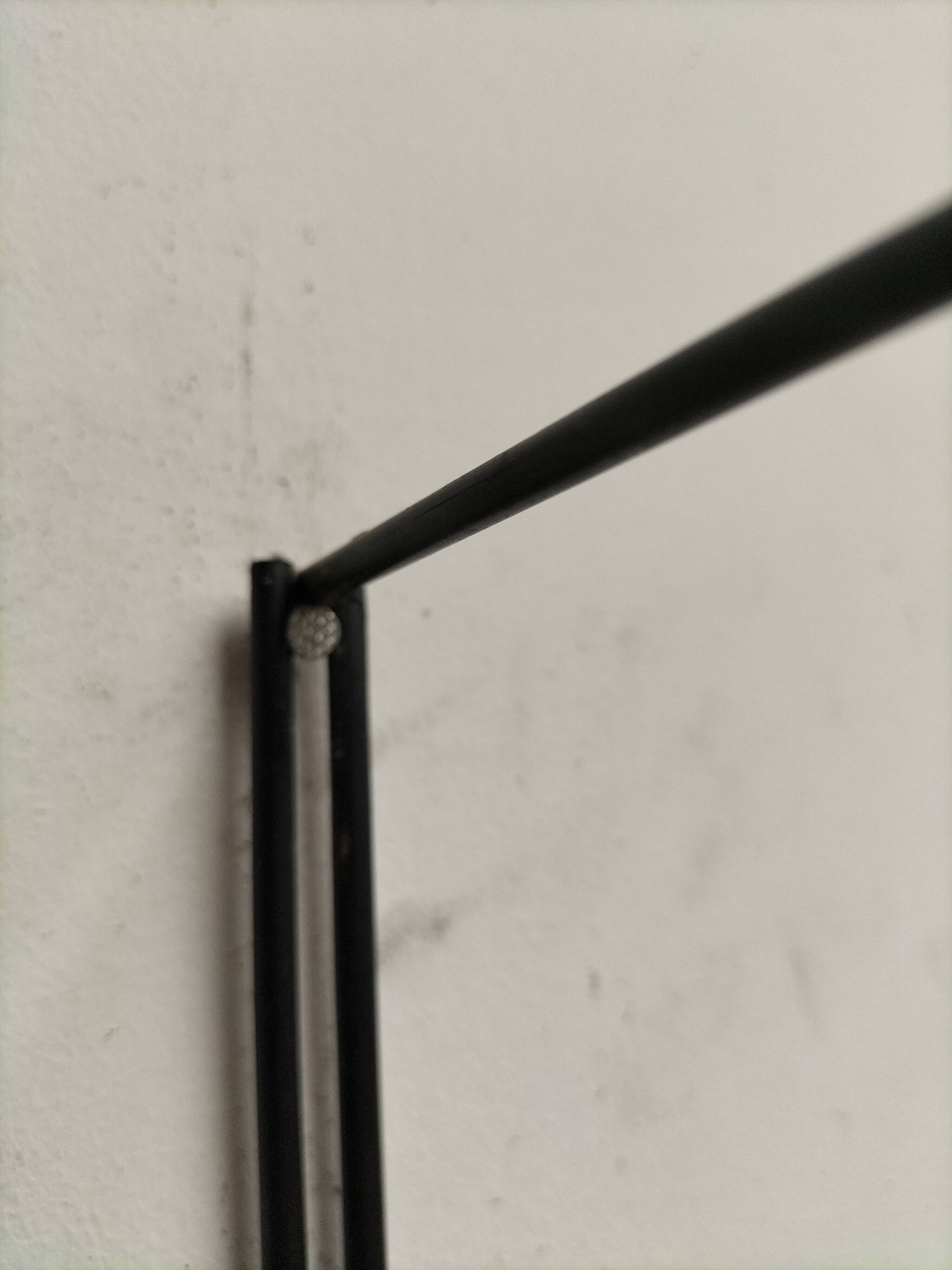 Metal string shelf