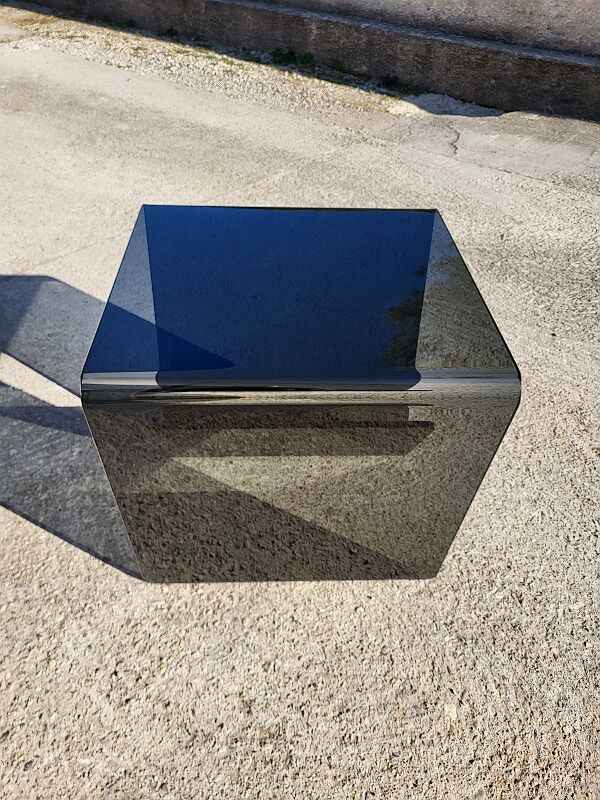 Table basse porte livres en verre 1970