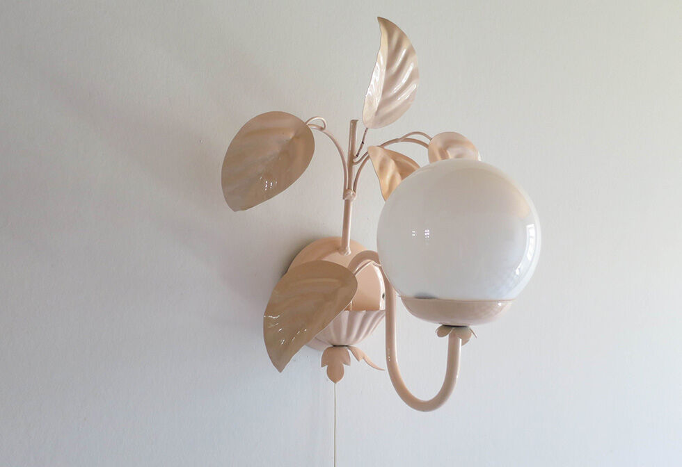 Pink leaves wall lights