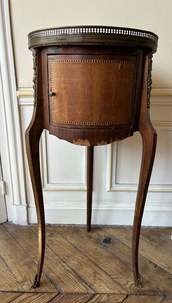 Charmante table tambour de style Transition – à restaurer
