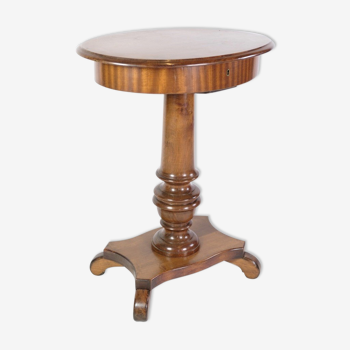 Oval Sewing Table / Table on Pillar with Mahogany Sewing Room