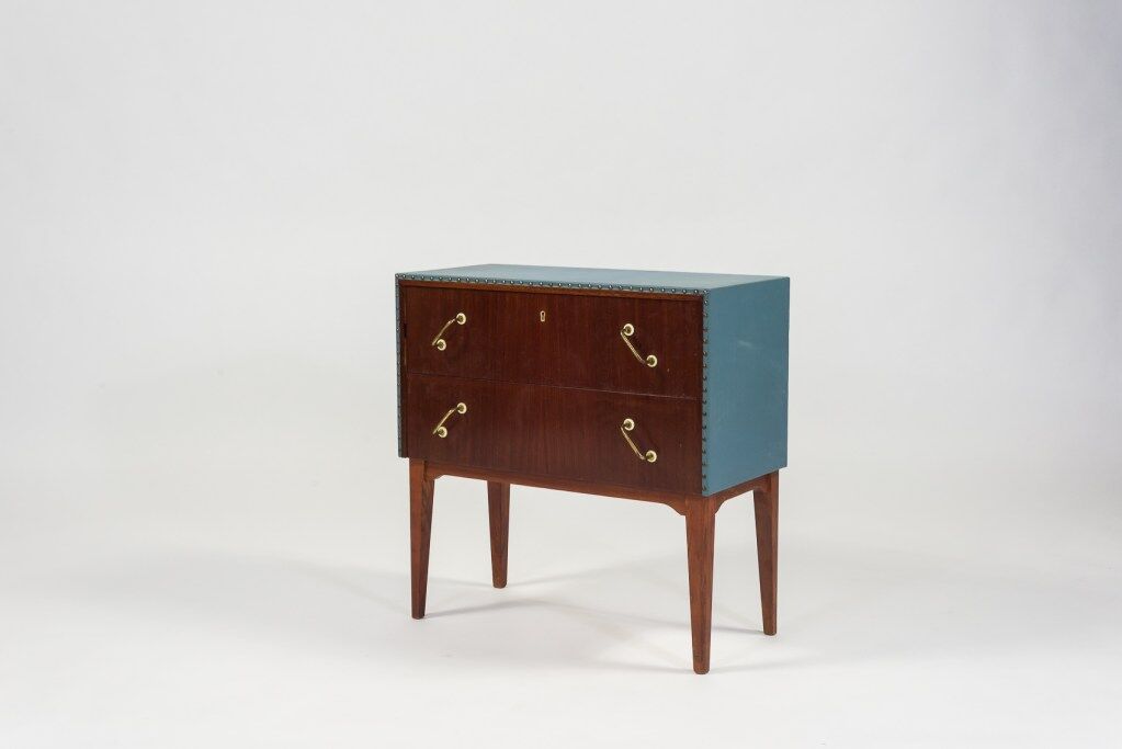 Mahogany and teak chest of drawers from the 1950s