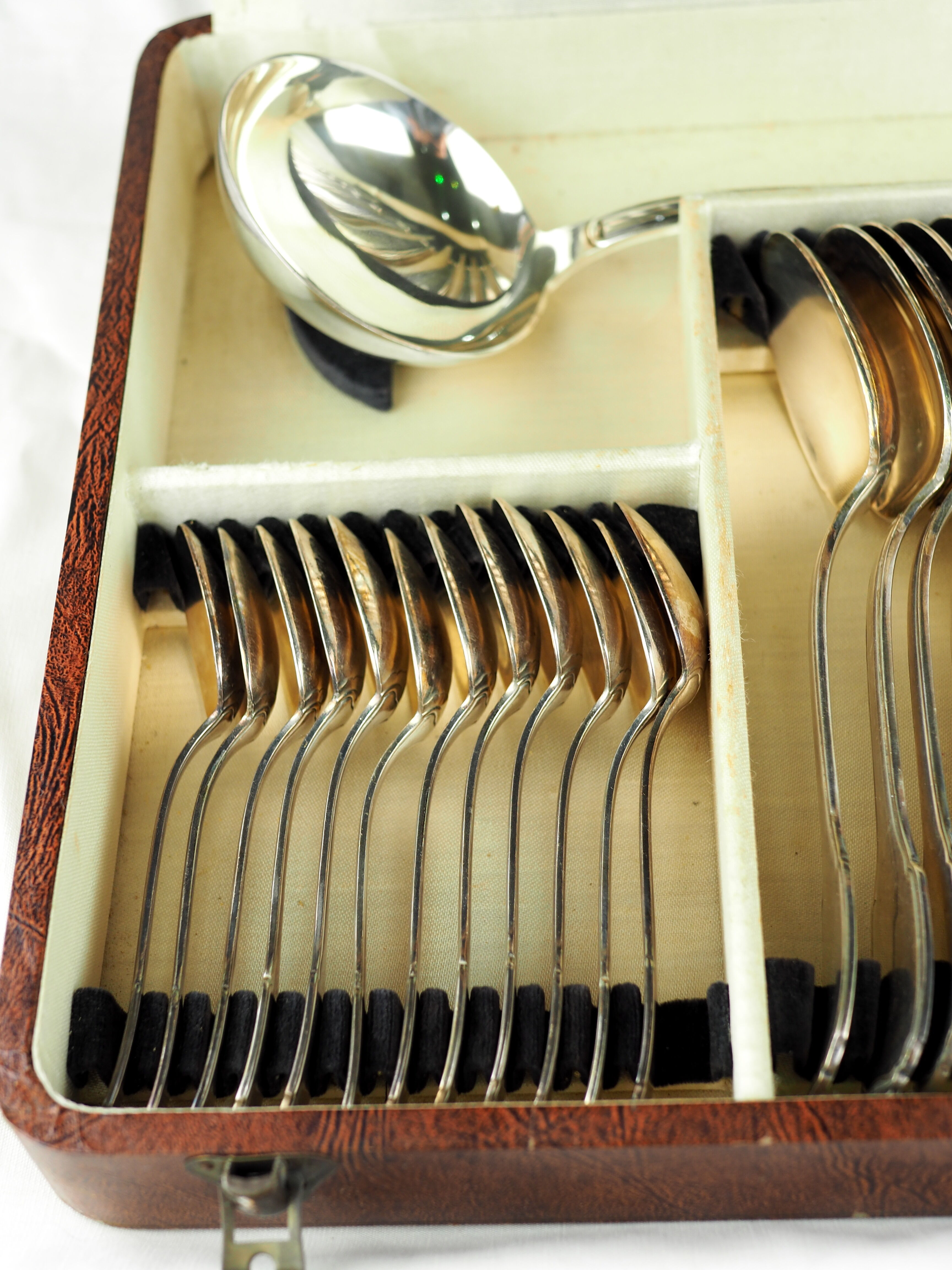 Menagère metal silver Orbrille 49 pieces - Joseph Buisson - XXth