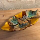 Vallauris dish in the shape of a small oak leaf
