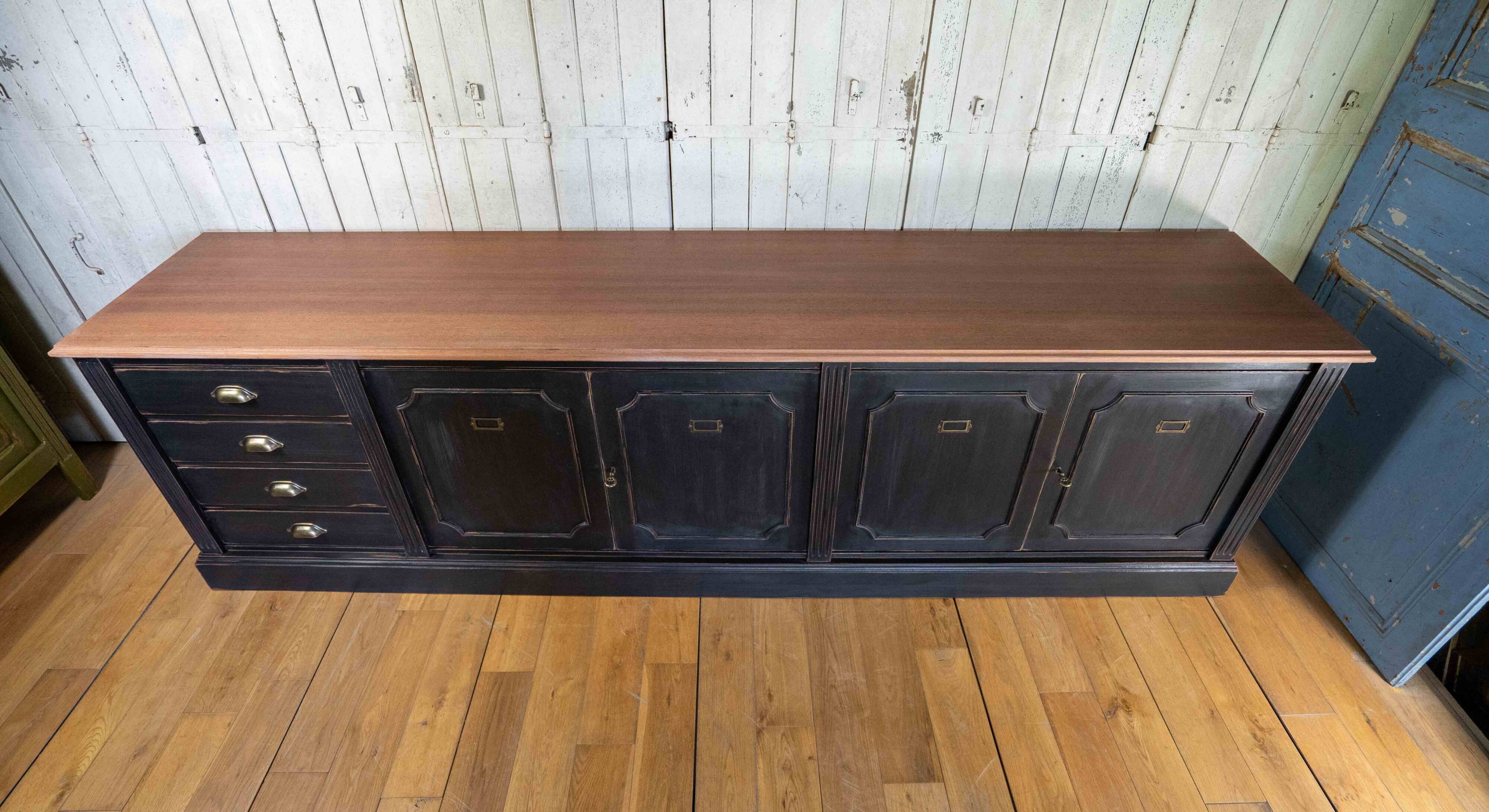Long buffet restyled