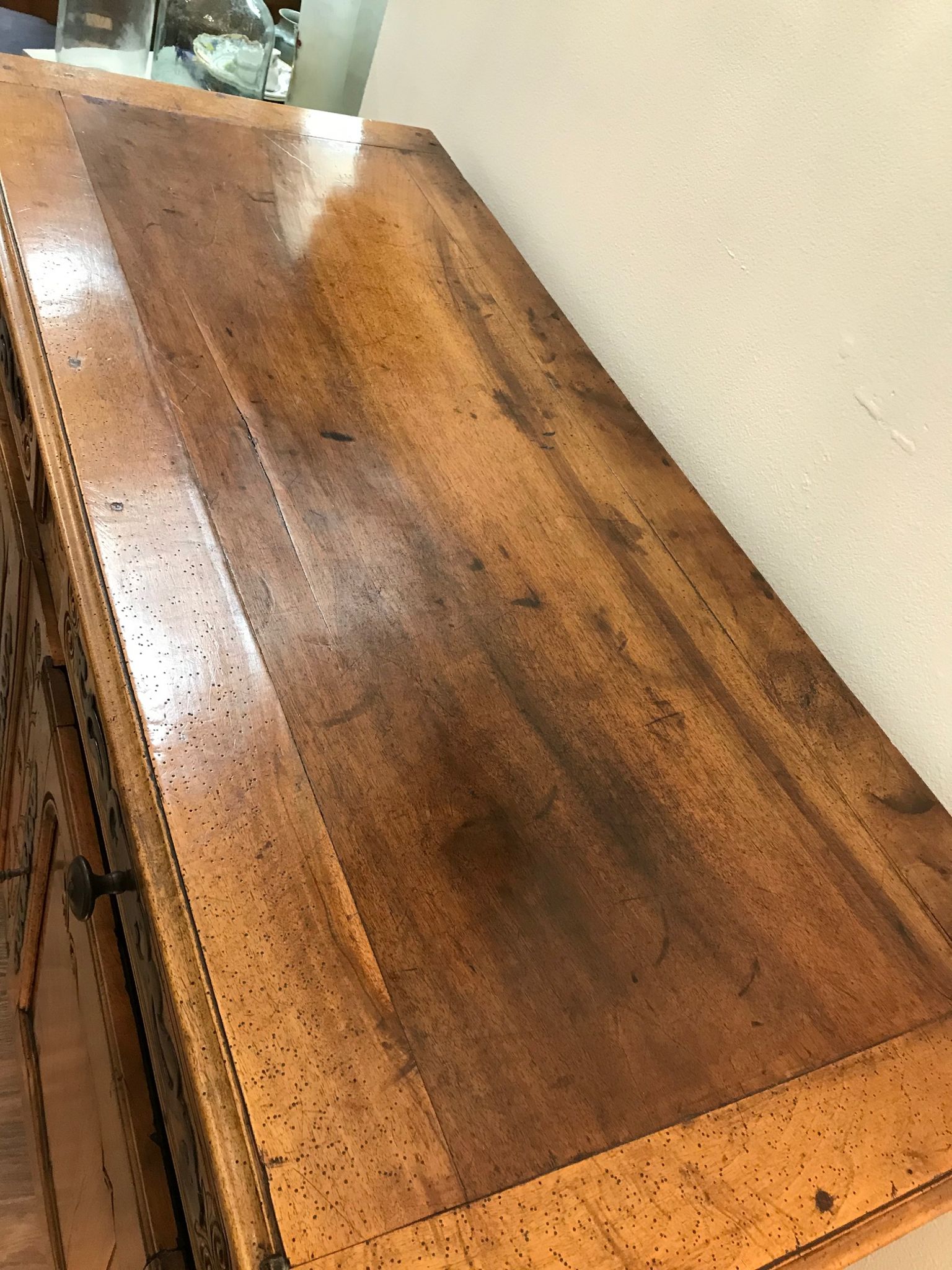Former Louis XV cherry buffet says 2 doors era at the very beginning of the 19th century