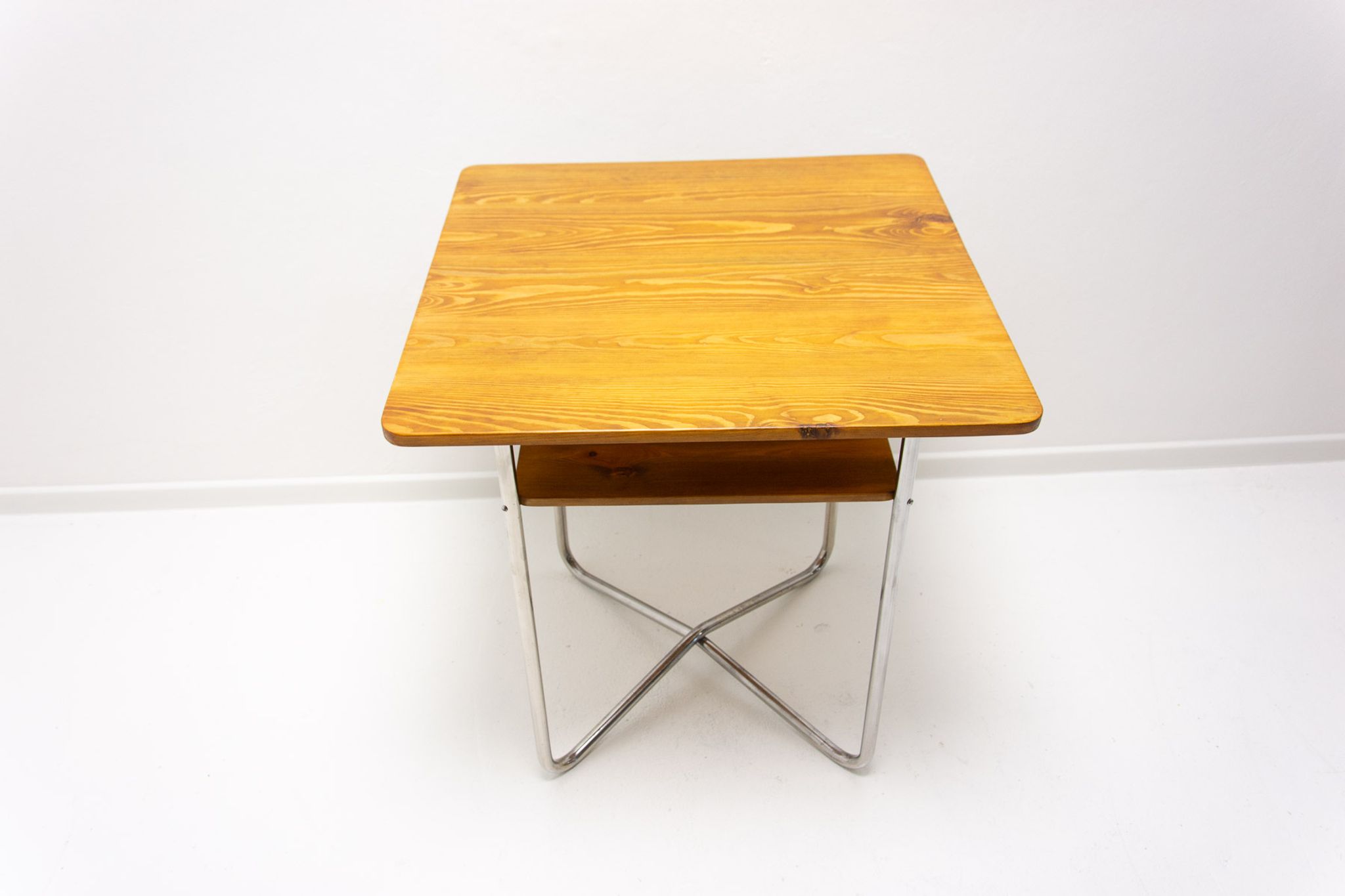 Bauhaus coffee table, Czechoslovakia, 1930´s