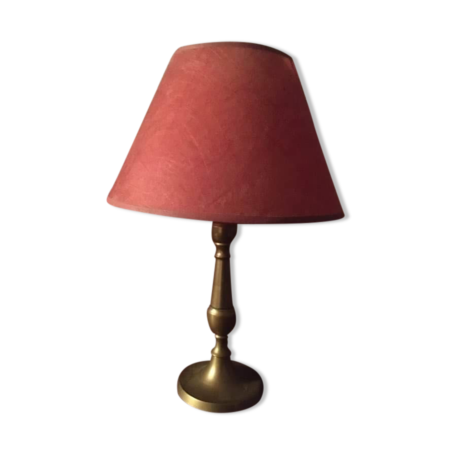 Table lamp at the foot candlestick