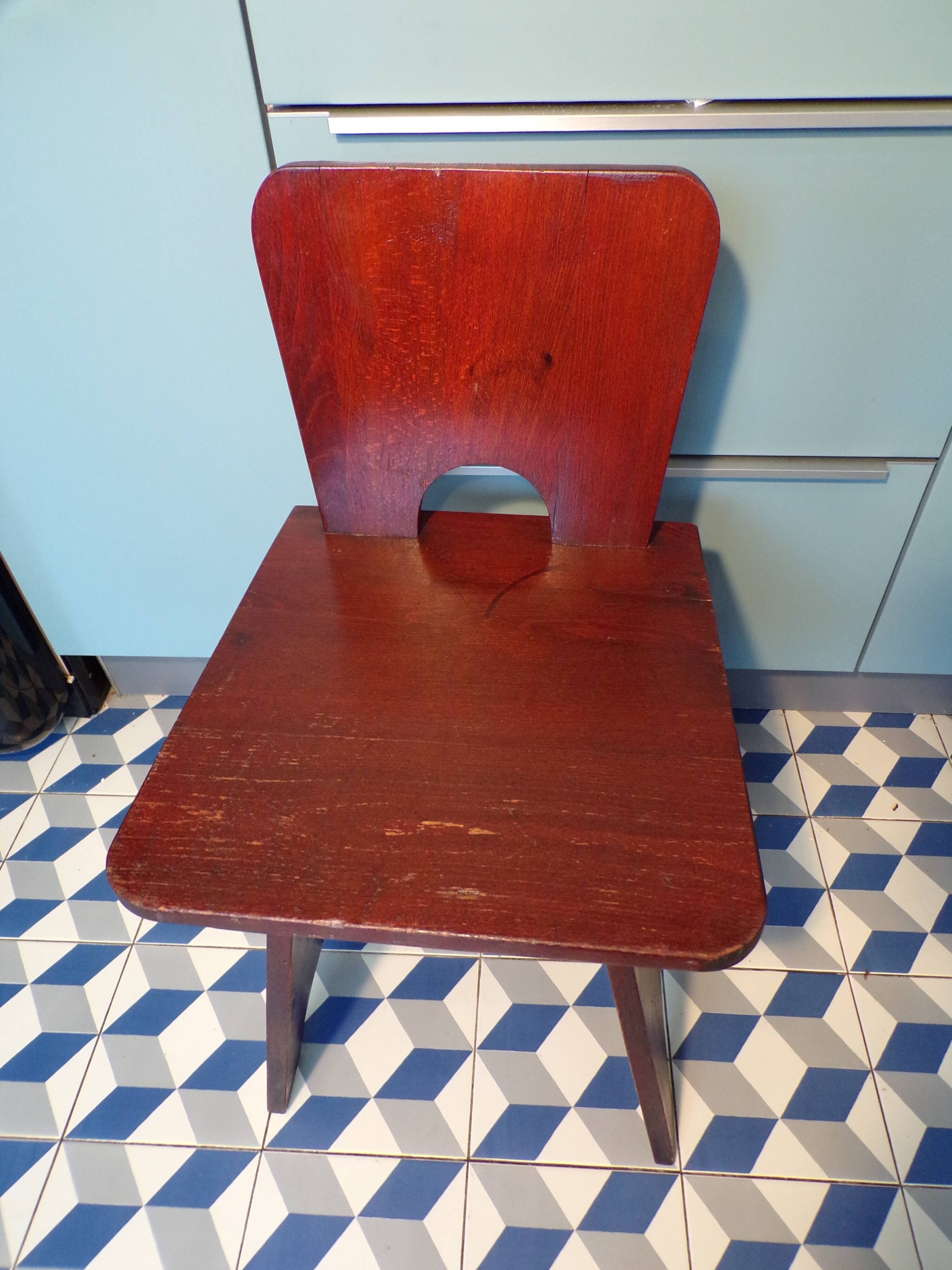 Art & craft reconstruction chair