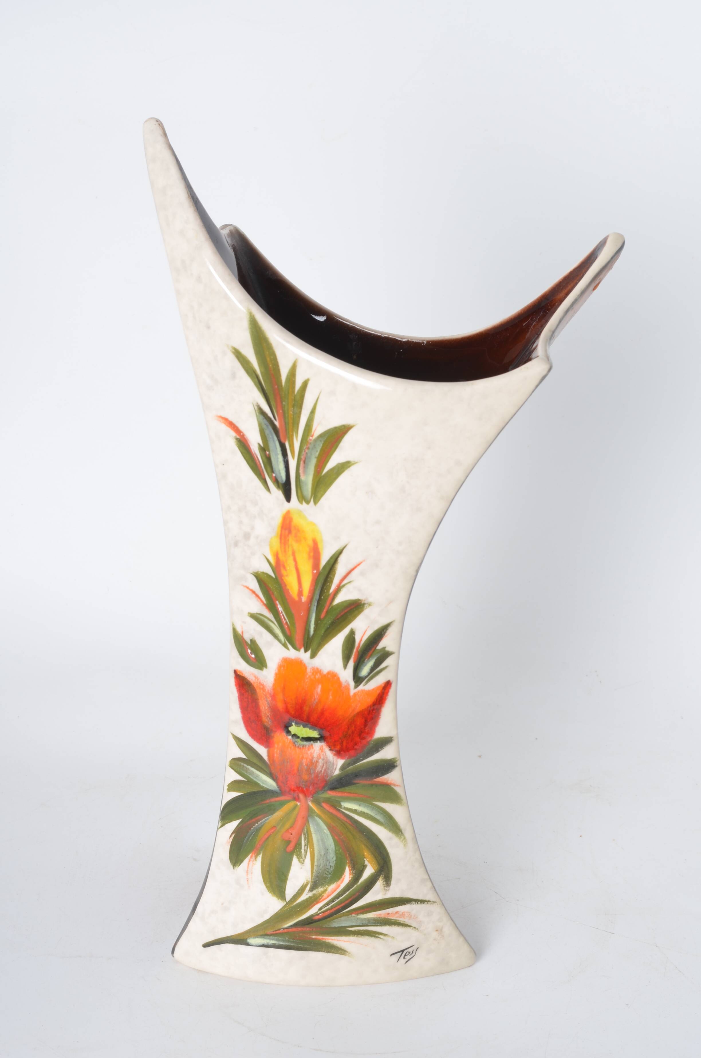 Vintage vase signed Tess
