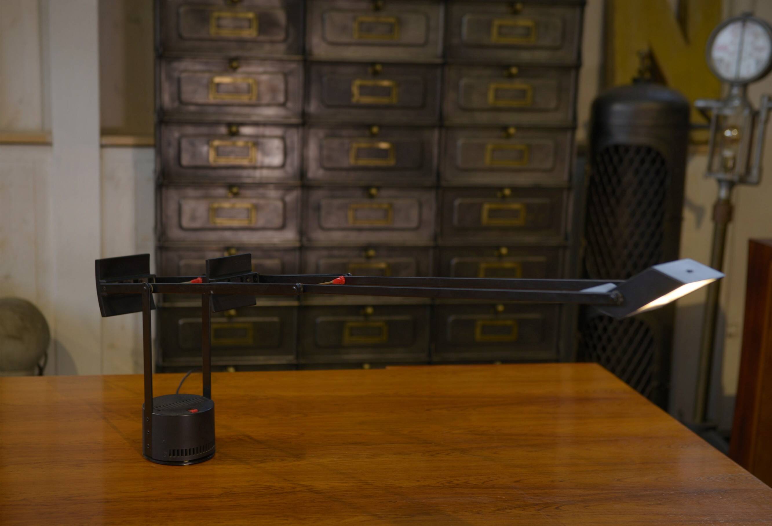 Tizio desk lamp by Richard Sapper for Artemide 1980s