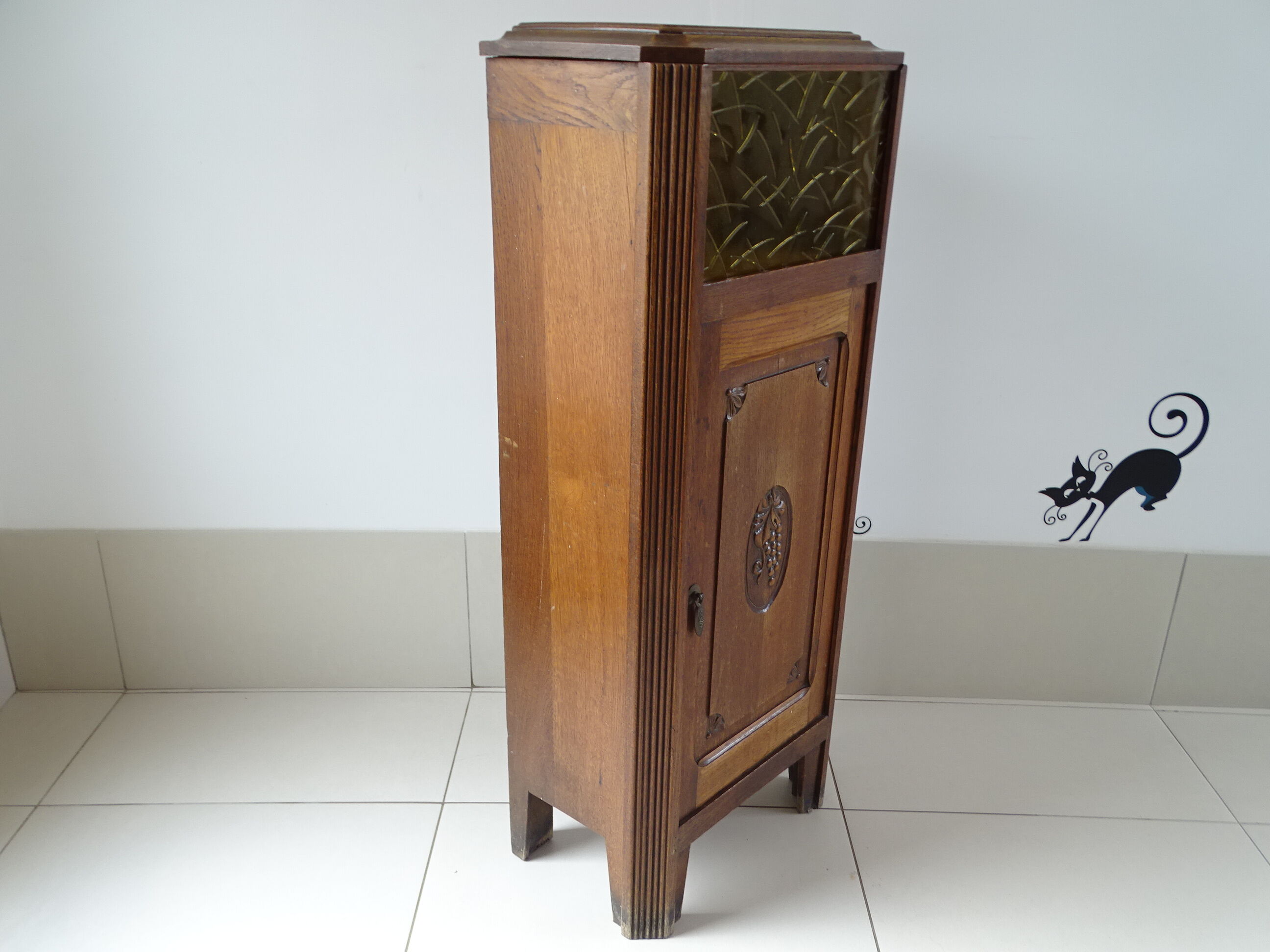 Showcase sideboard art deco in solid oak