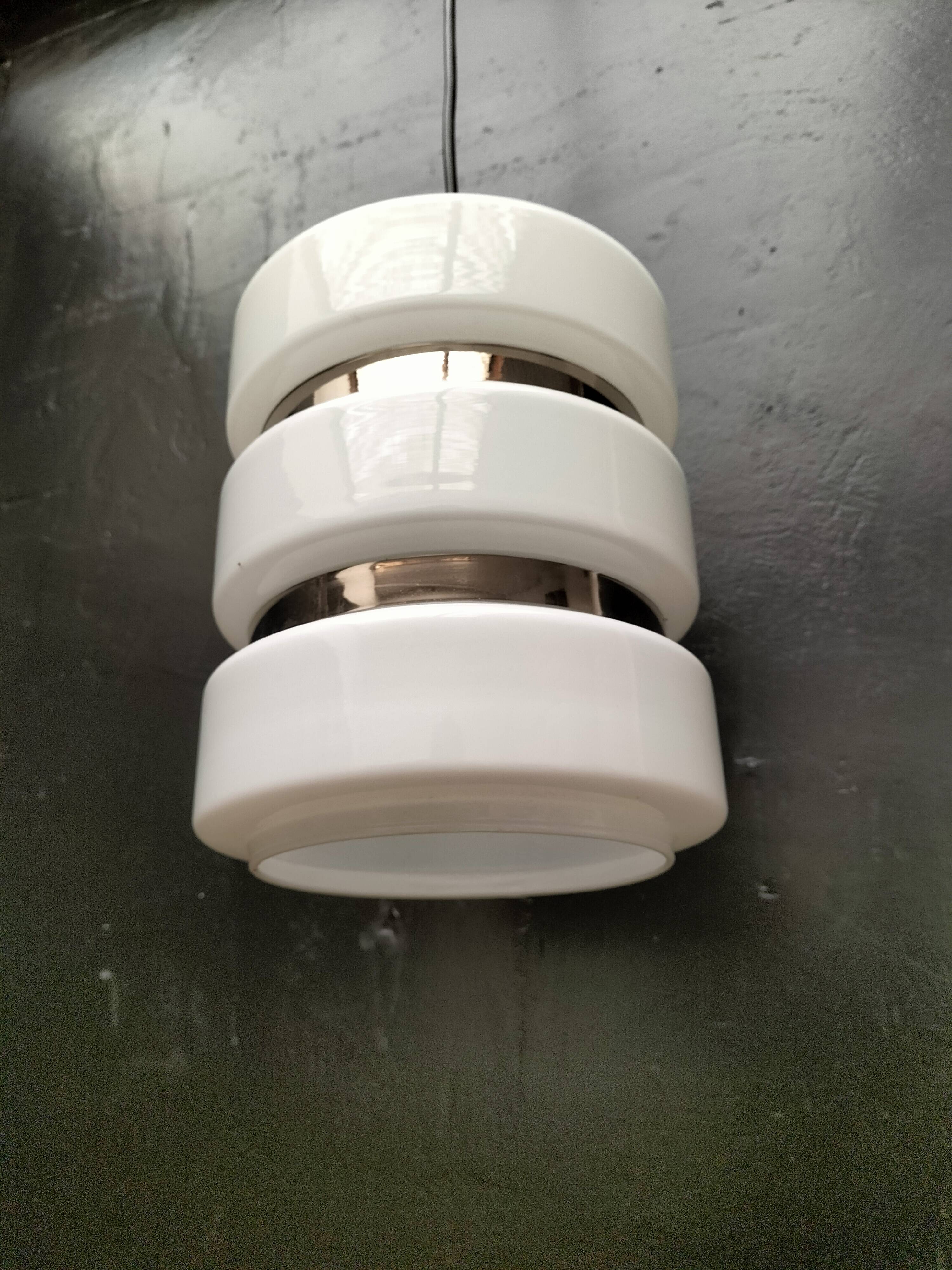 Vintage opaline suspension