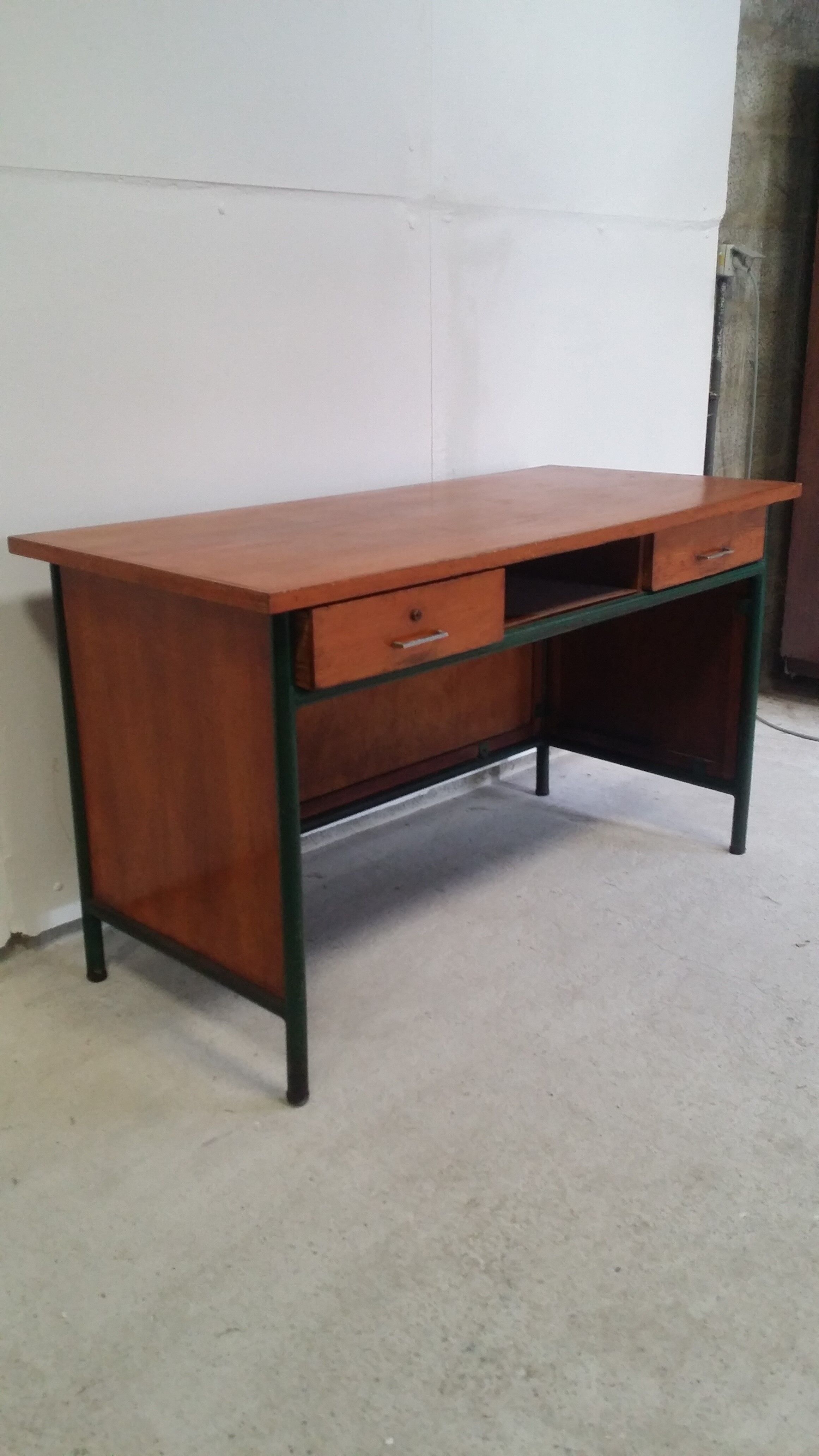 Teacher's desk