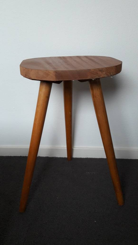Tabouret en bois