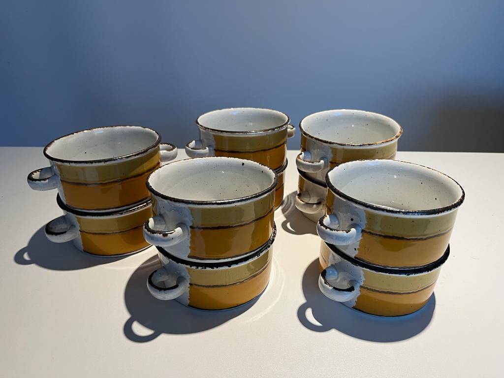 Set of 10 vintage casserole dishes