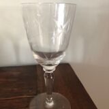Set of 12 engraved crystal glasses with floral pattern