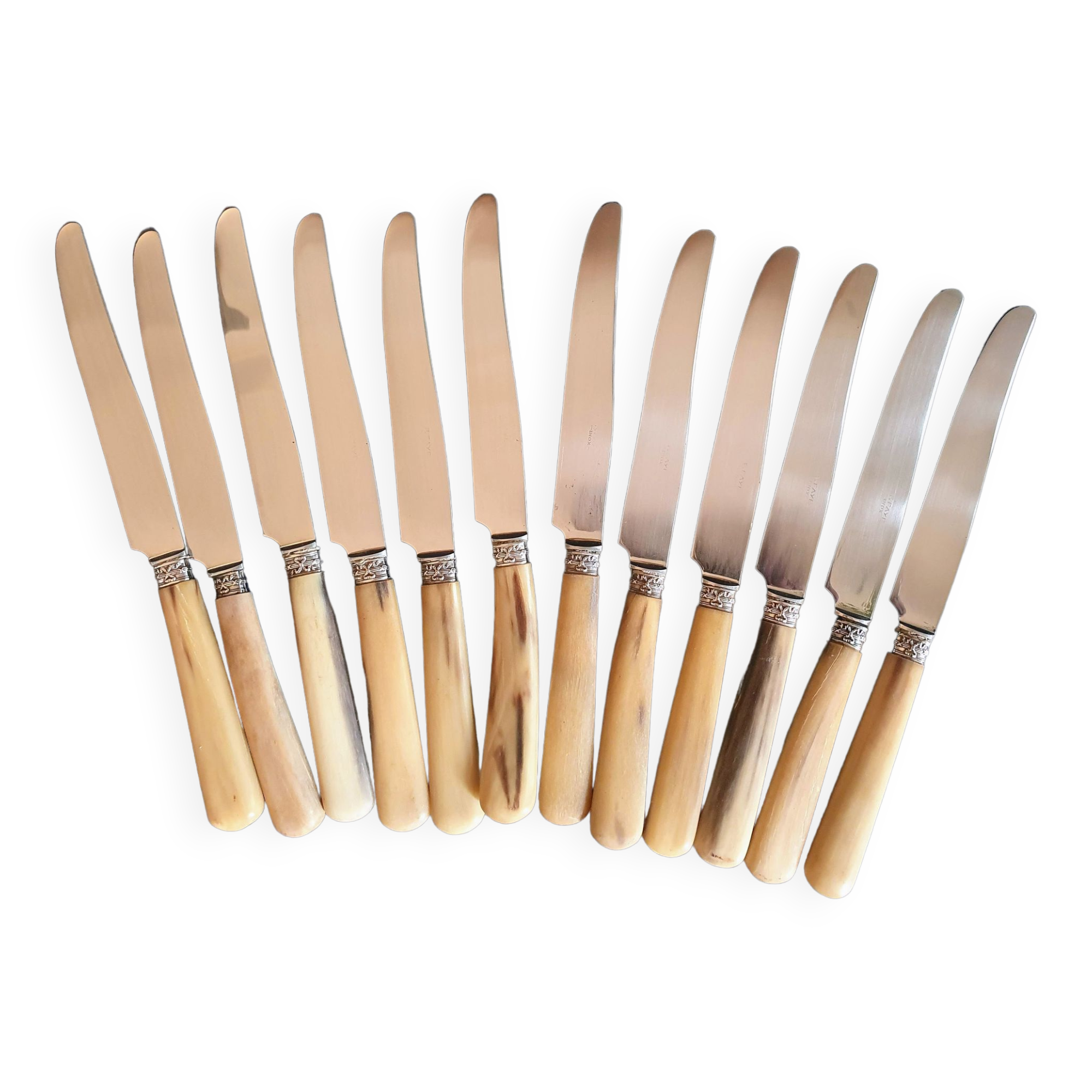 12 horn handle knives