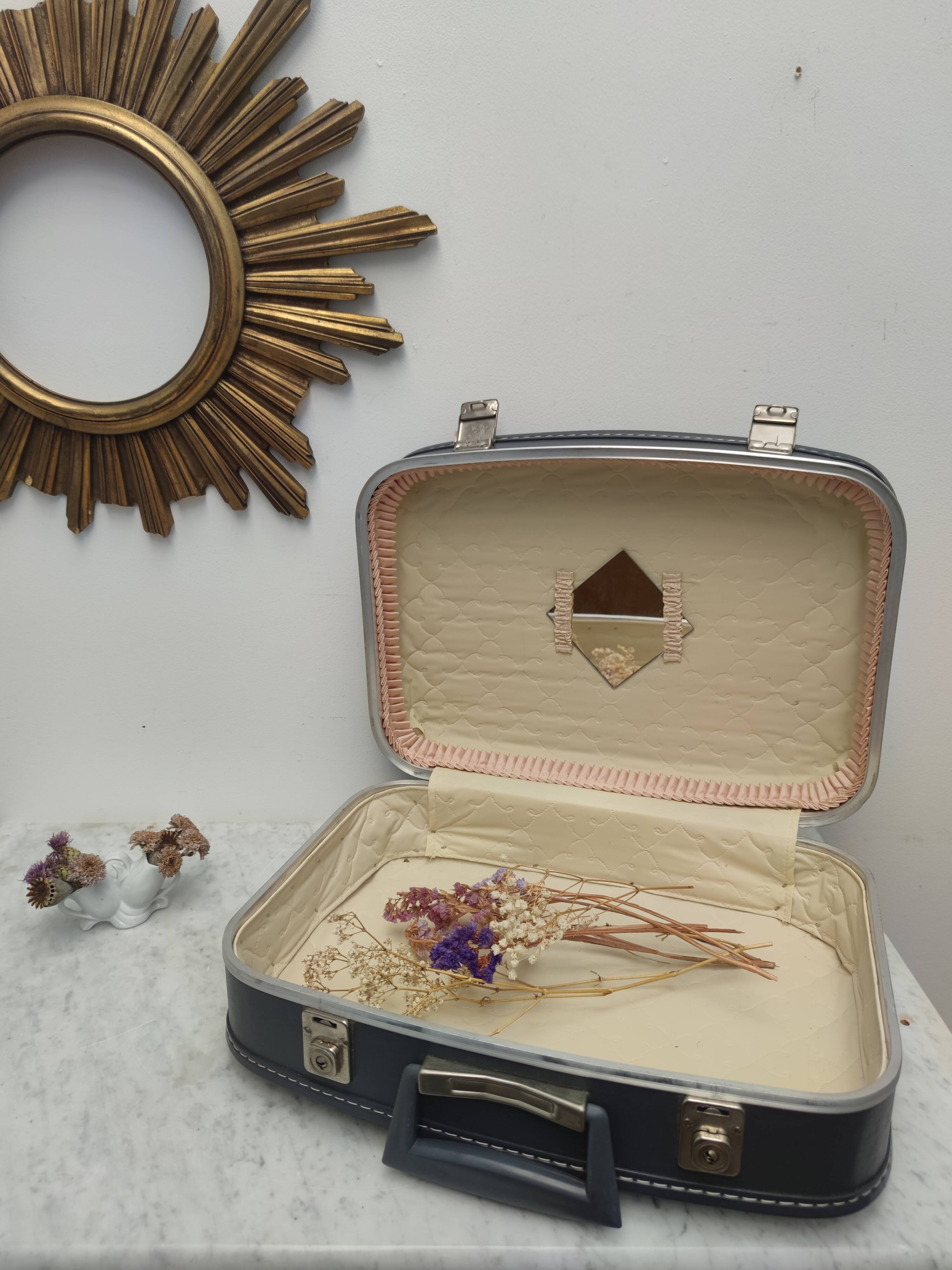 Suitcase Flight Attendant