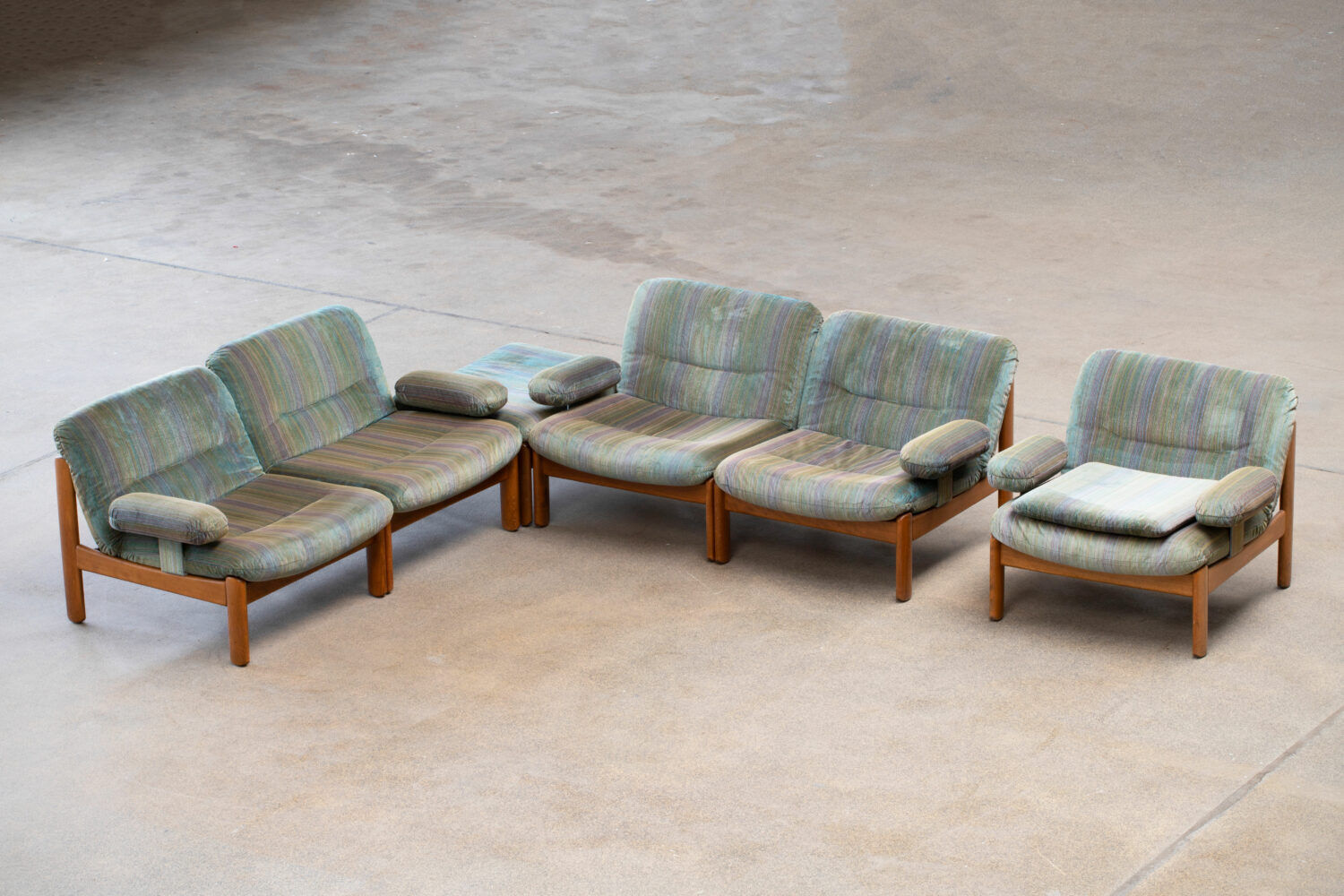 Pair of Scandinavian armchairs in teak and velvet, 1960