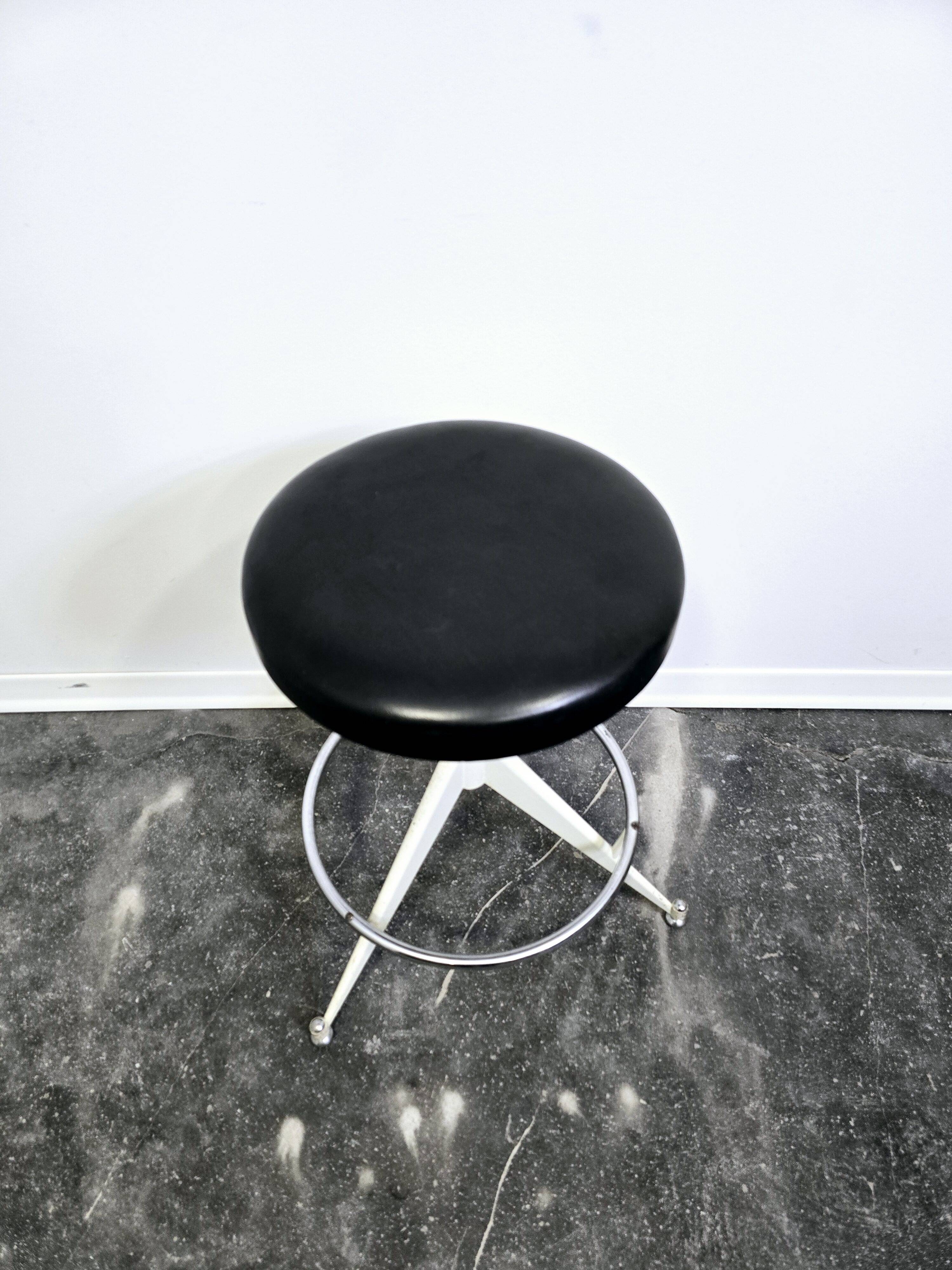 STOOL 1970s