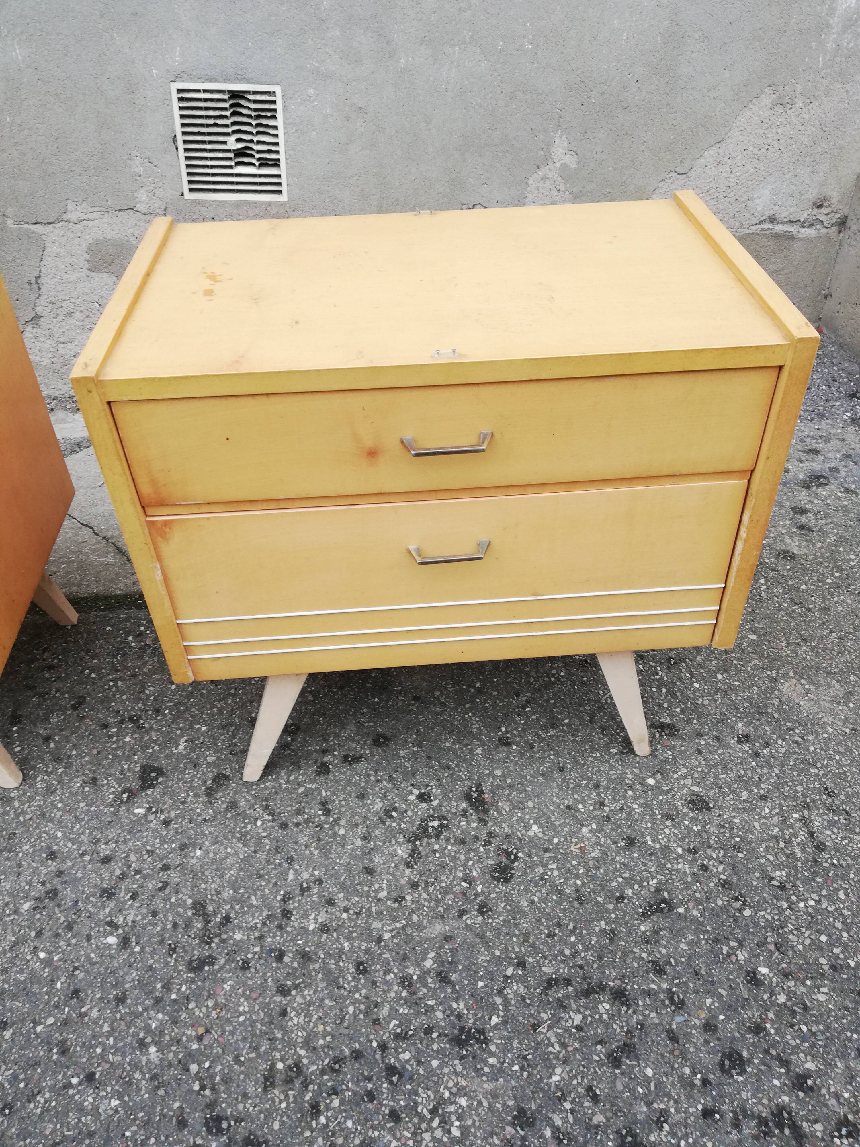 Paire de chevets vintage bois clair pieds compas