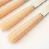 Series of 6 bakelite knives
