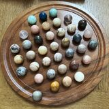 Solitaire game in Rosewood wood and 38 semi-precious stones