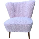 Vintage cocktail chair in pale pink faux fur, solid beech legs - 1950s