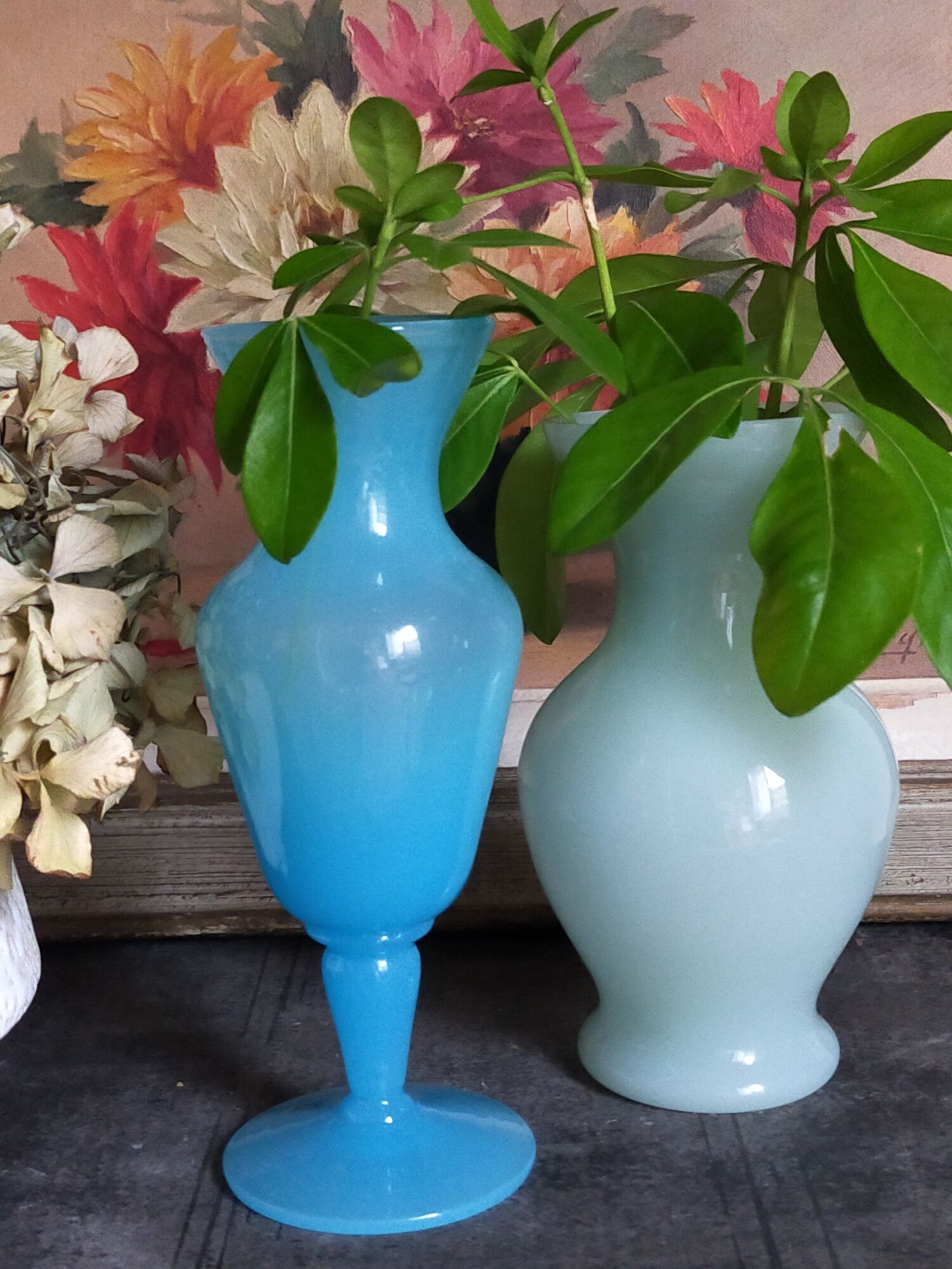 Duo de vases en opaline d'Italie vintages