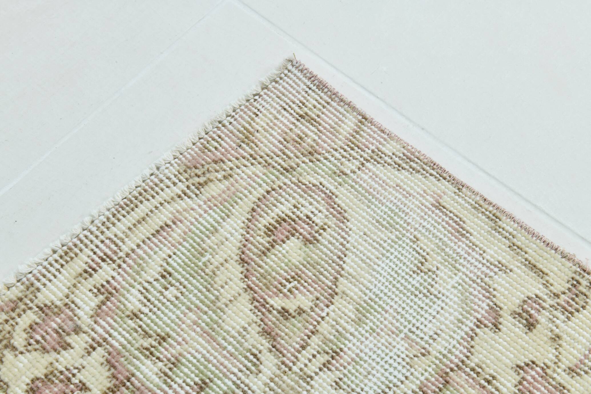 5x9 Light Red Green Vintage Area Rug, 160x274Cm SK 21509