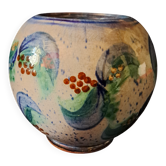 Round vase with floral decoration