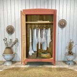 Armoire parisienne