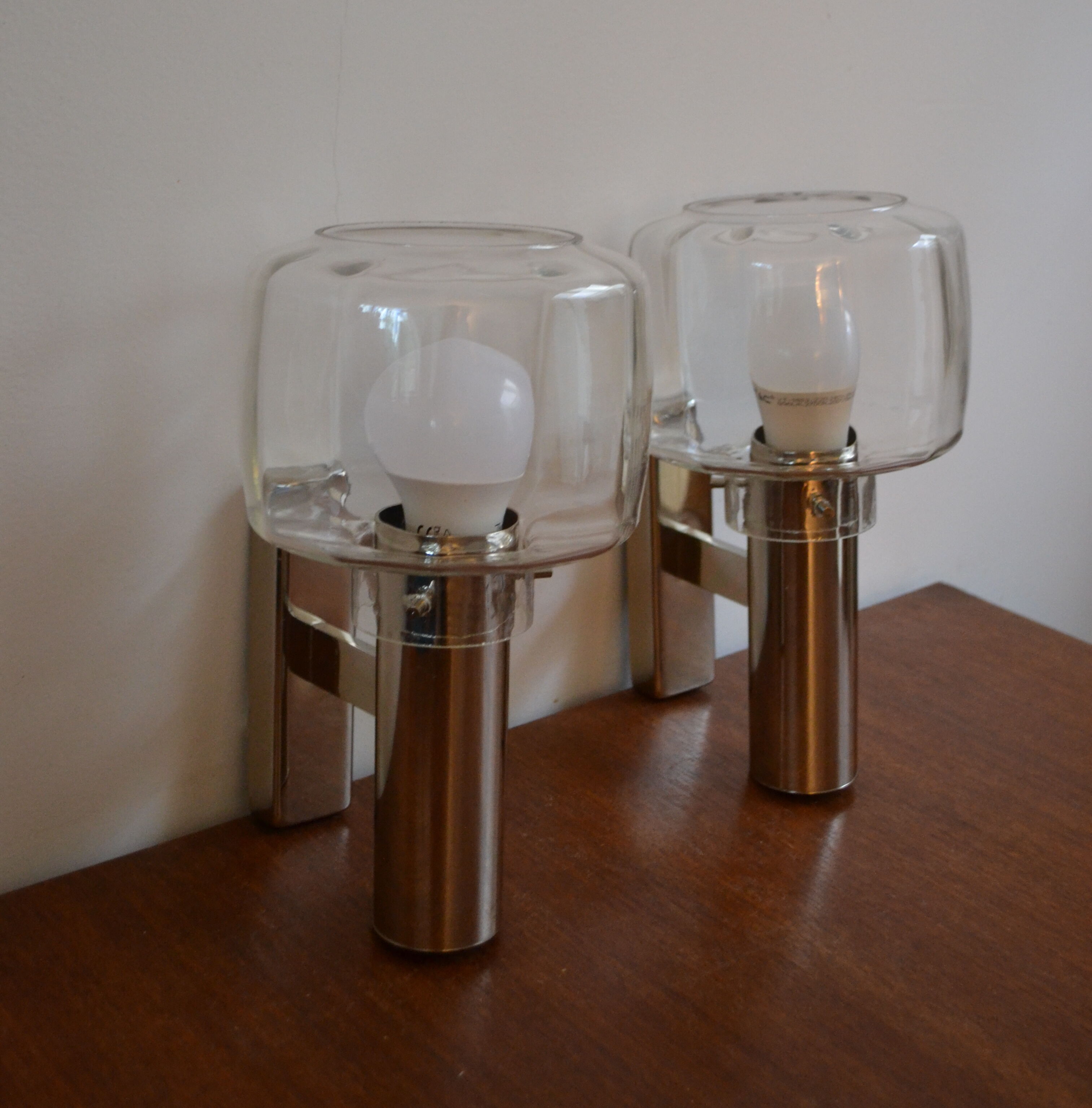 Paire d'appliques Maison Sciolari chrome verre années 60/70