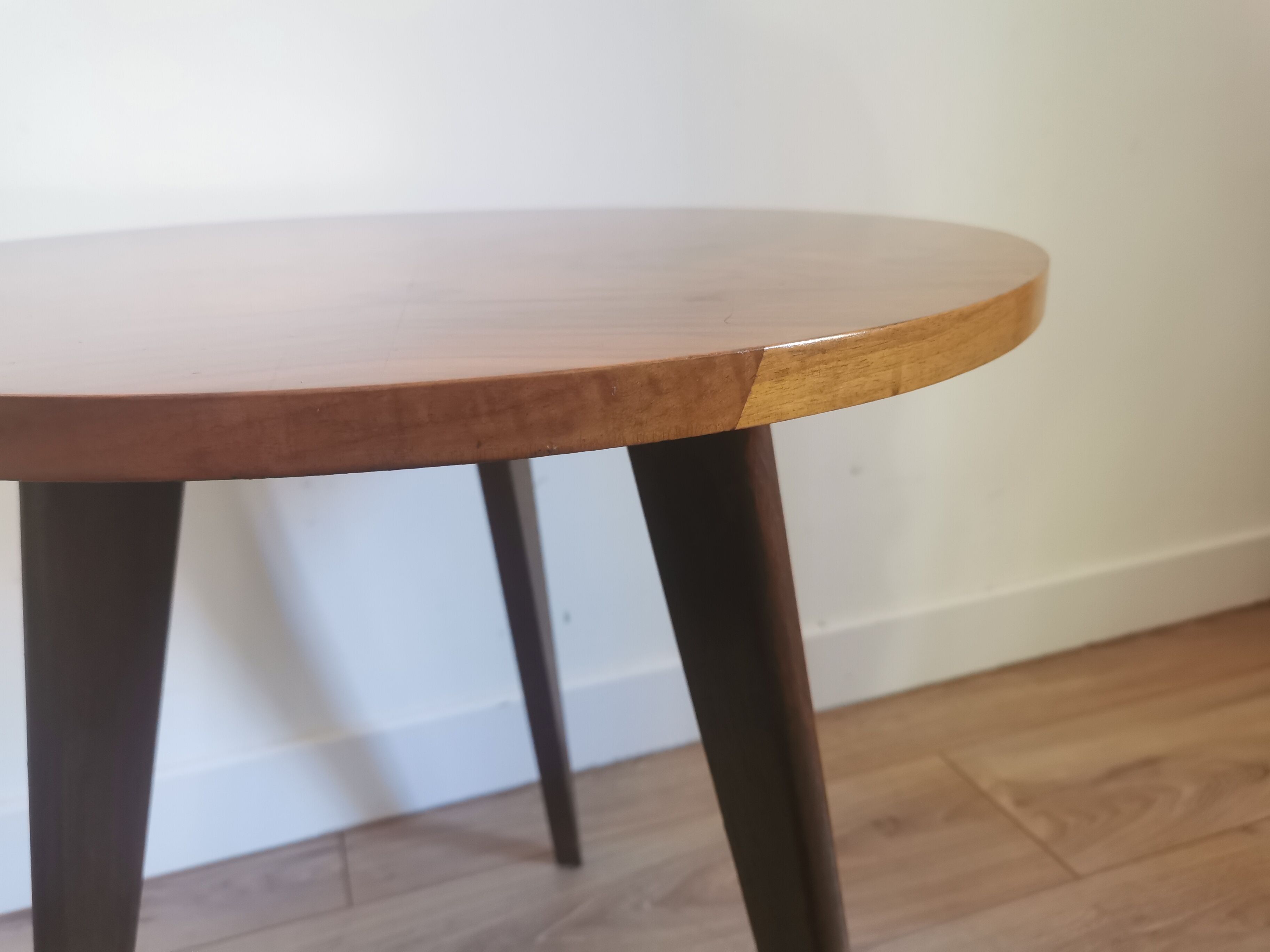 Table tripode vintage en bois des années 60