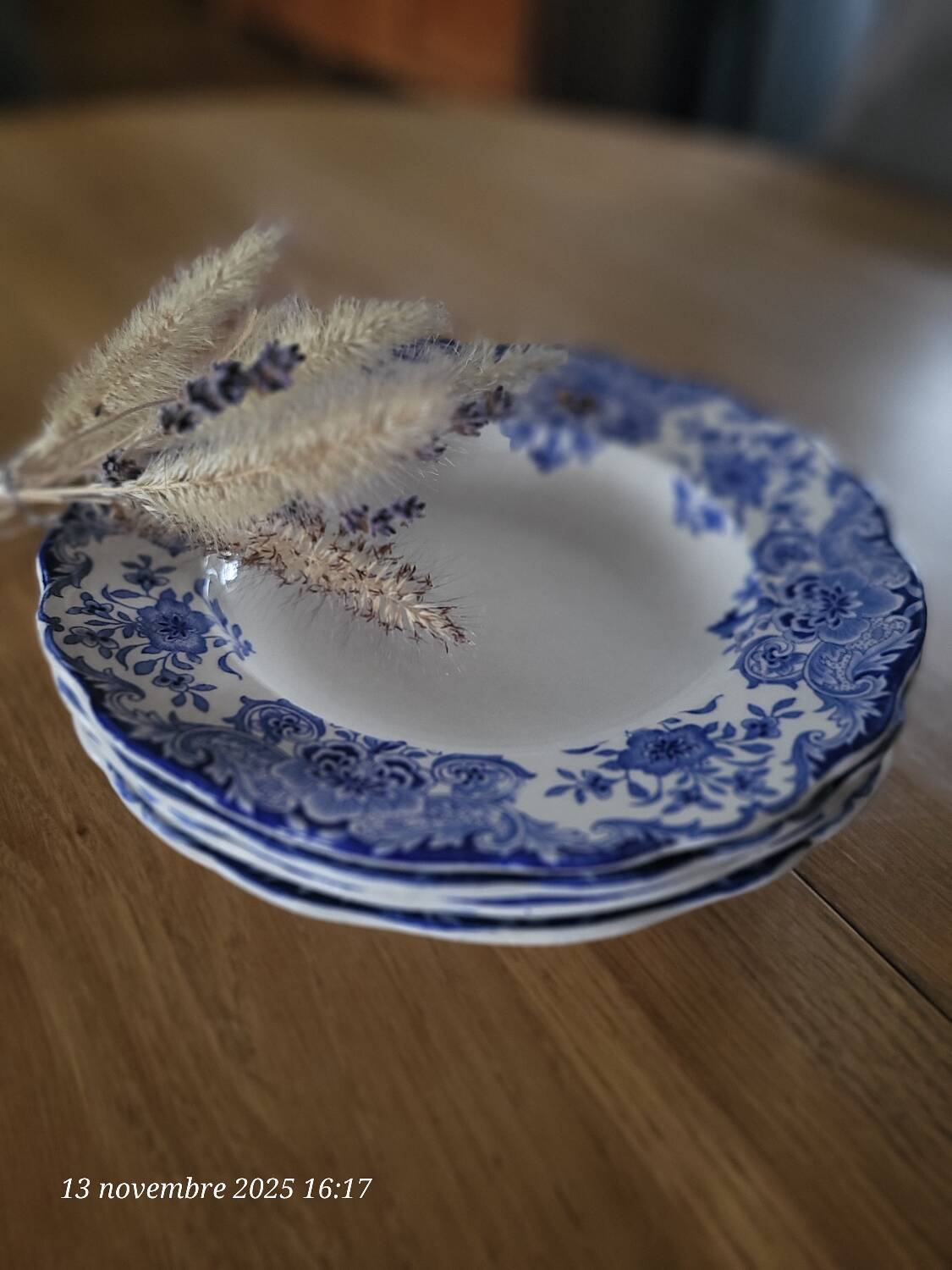 4 assiettes creuses Dordrecht Boch Frères La Louvière