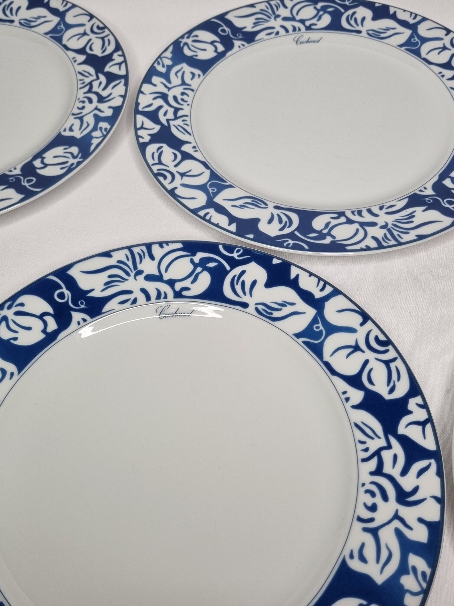 Set of six plates "Cacharel" porcelain with floral decoration, 27 cm