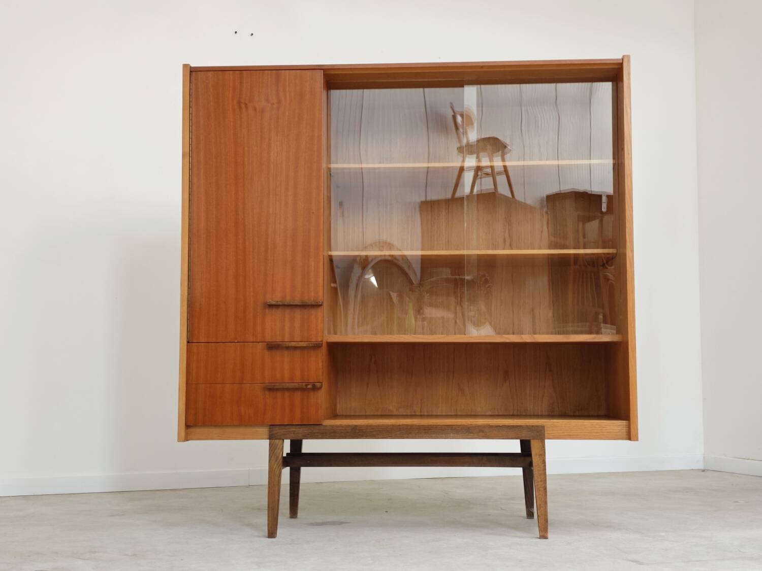 High Buffet Dresser Frantisek Mezulanik for Up Zavody 1960