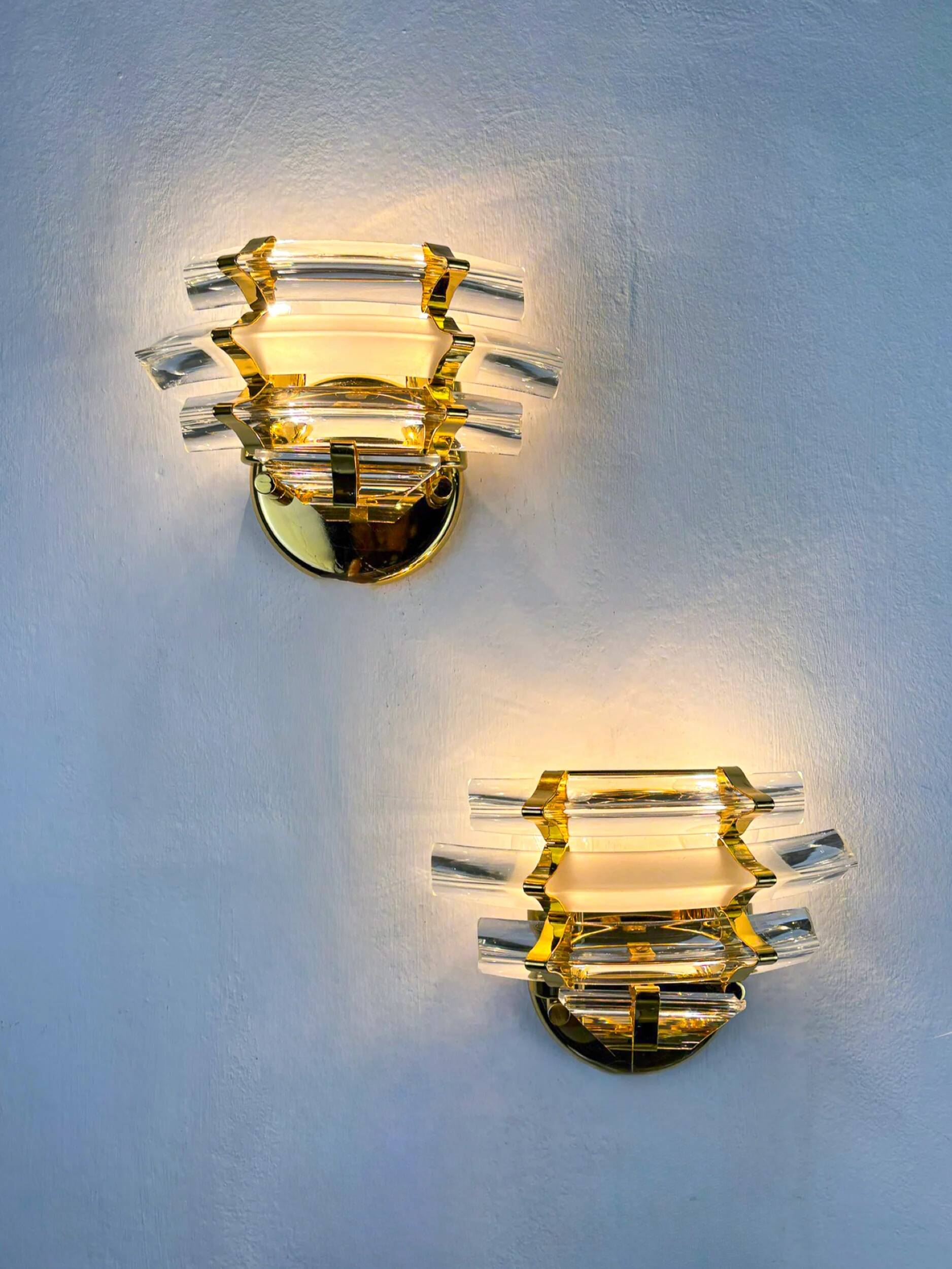Paire d'appliques en verre courbé Venini Triedi, Italie, vers 1970