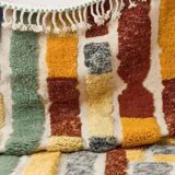 Decorated wool rug, size 200cm x 300cm