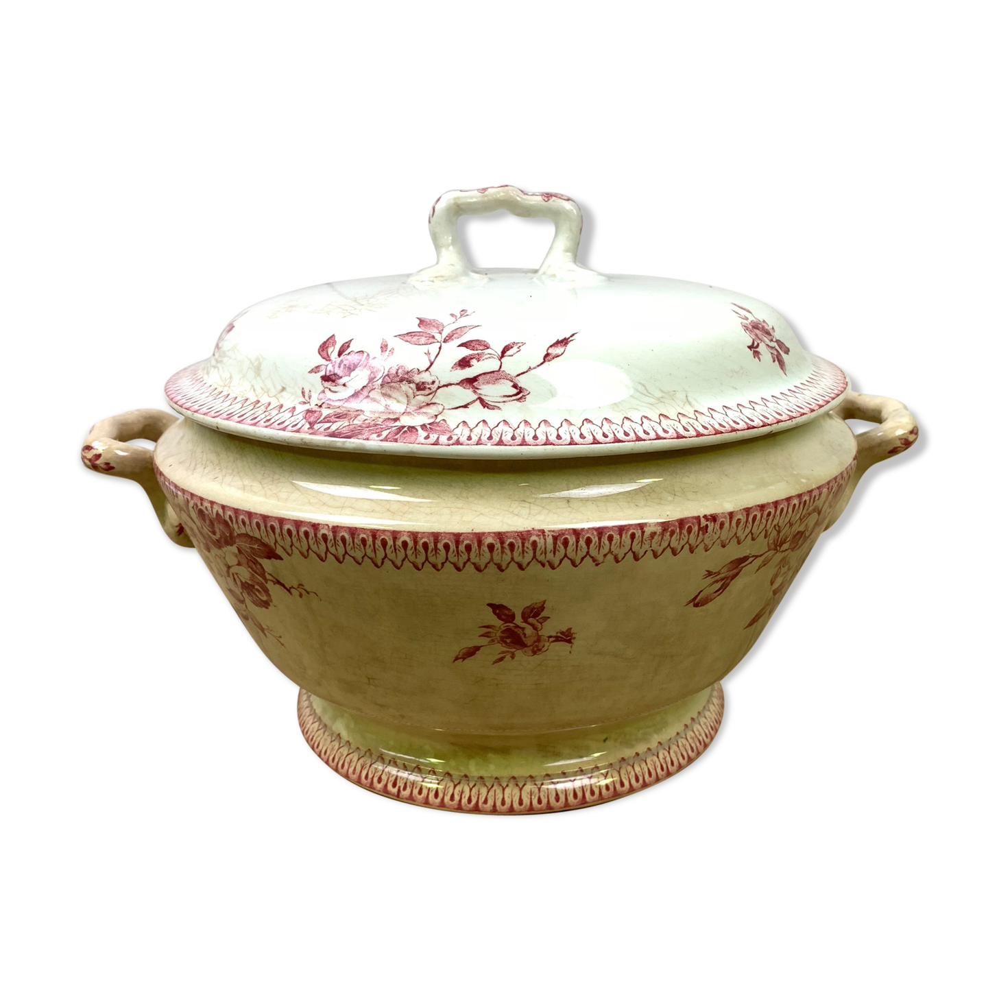 Gien porcelain tureen model Pomponnette
