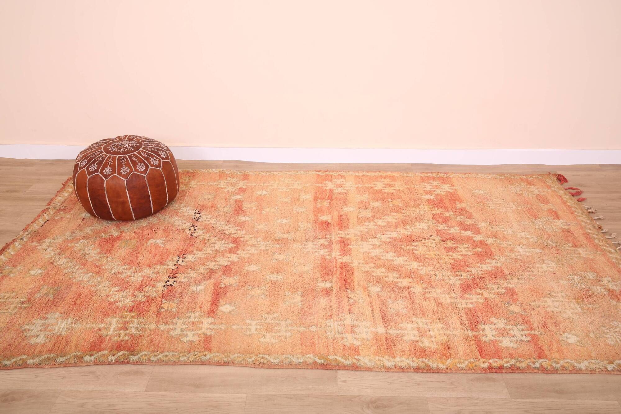 Peach Vintage Moroccan Rug 163 x 289 cm, Berber Wool Rug, Handmade Boho Rug