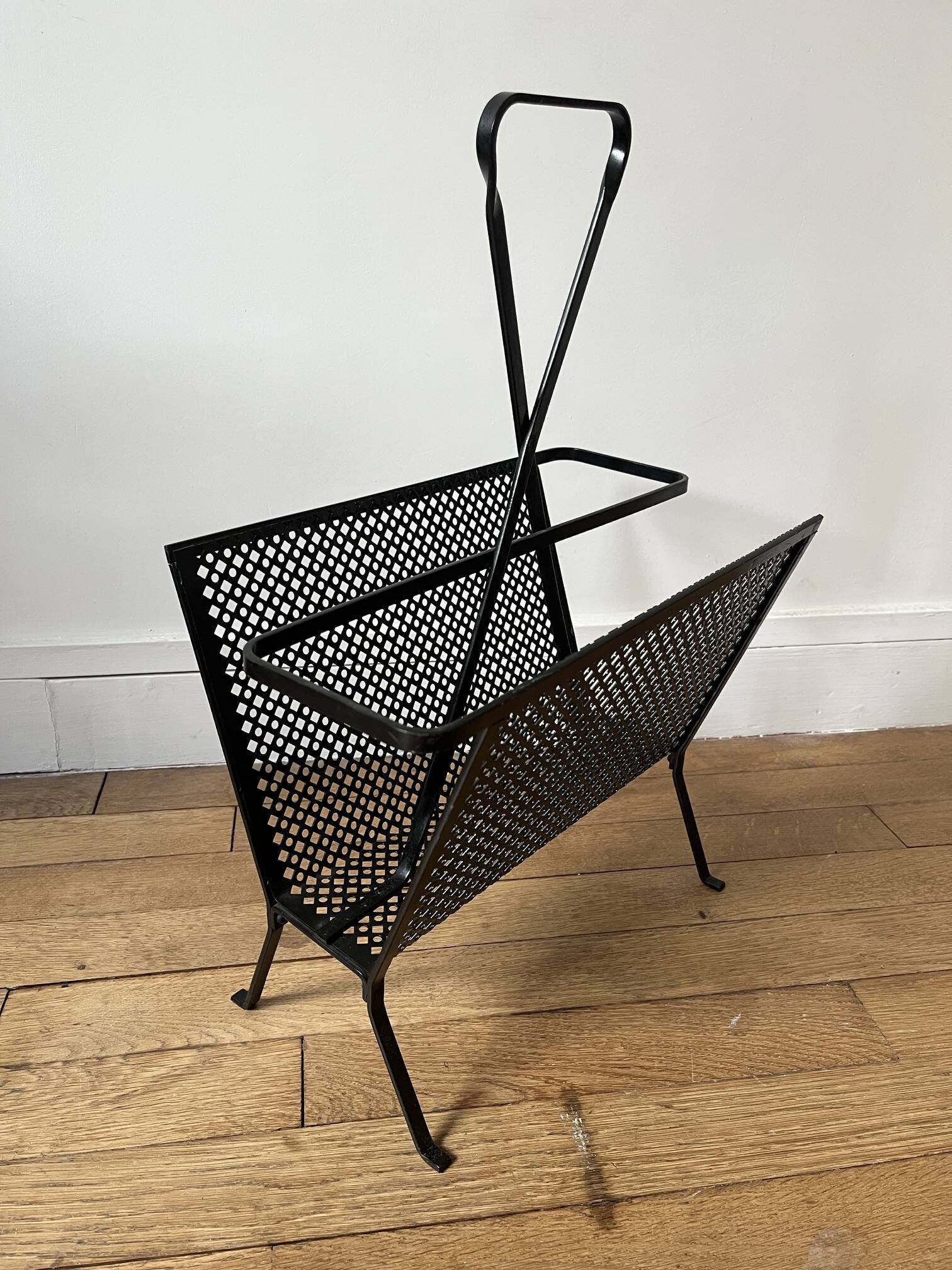 Magazines rack Matégot