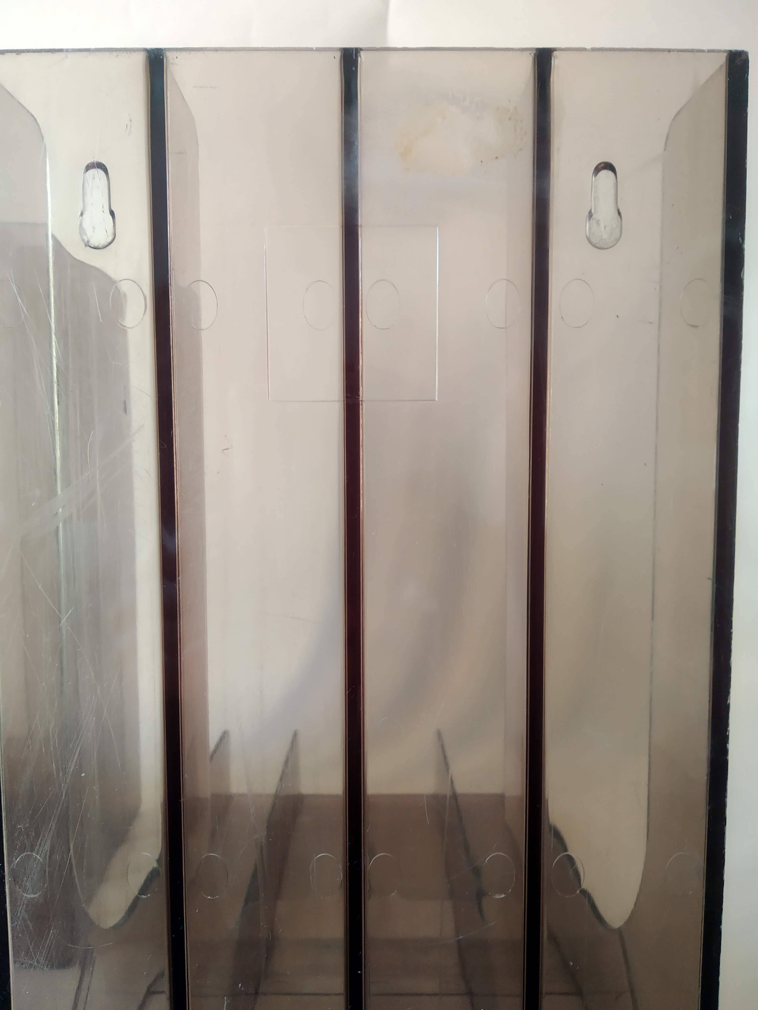 Set of 2 plexiglass vinyl record holders